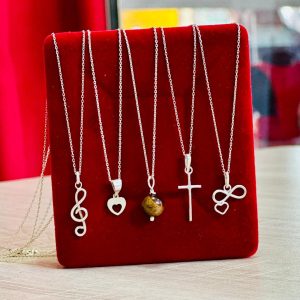 Collier avec pendentif